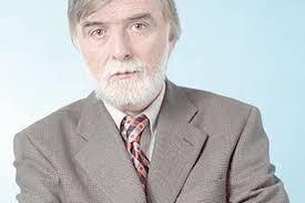 Well-known journalist Ken Whelan has died, aged 71