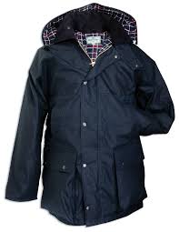 First, add 4 ounces (115 grams) of beeswax and 4 ounces (115 you can also waterproof fabric using a waterproofing spray. Hoggs Of Fife Padded Waxed Jacket Hollands Country Clothing