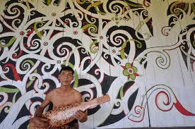 Orang ulu (people of the interior in malay) is an ethnic designation politically coined to group together roughly 27 very small but ethnically diverse tribal groups in northeastern sarawak, malaysia with populations ranging from less than 300 persons to over 25,000 persons. See The Moon Princess And More At Sarawak S World Harvest Festival 2016 Expatgo