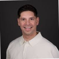 Susan Groesbeck's Instagram, Twitter & Facebook