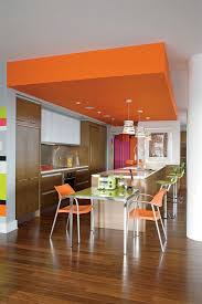 10 Interieurs Avec Des Decors Aux Couleurs Vives Decormag Coin Salle A Manger Cuisine Salle A Manger Decoration Interieure Cuisine