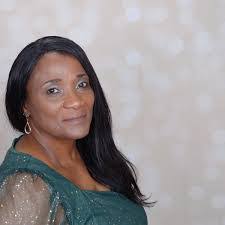 Deanna Williams's Instagram, Twitter & Facebook