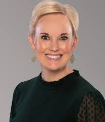 Sarah Moul's Instagram, Twitter & Facebook