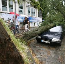Unwetter haben in teilen deutschlands zu überflutungen und unfällen geführt. Unwetter Schwere Gewitter Wuten Uber Norddeutschland Welt