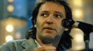 Rossi vasco nasce a zocca (modena) nel 1952, da mamma casalinga e padre camionista; Vasco Rossi Celebra I 38 Anni Di Vita Spericolata Il 3 Febbraio 1983 Tornavo A Sanremo Noi Degli 80 90