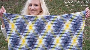 Basically, if you know the width of the item you are going to knit (and a sock is generally a predictable width), you can dye yarn so that it pools together to make a pattern. How To Crochet Color Planned Pooling Designs With Yarn Naztazia