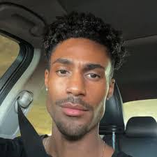 Ashley Deshields's Instagram, Twitter & Facebook