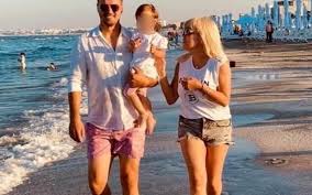Ca va merge la colegul ei de distractii in madagascar? De Pe O PlajÄ Pe Alta Printre Sute De Dosare DupÄ Fuga In Costa Rica Elena Udrea S A Readaptat La Romania News Track