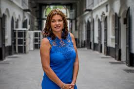 Geeft goedele, seksuologe en zelf moeder van twee tienerdochters, tips & tricks voor kinderen van alle leeftijden en beantwoordt ze vragen die alle ouders zich stellen. Goedele Liekens Volgt Experimentele Therapie In Strijd Tegen Het Belang Van Limburg Mobile