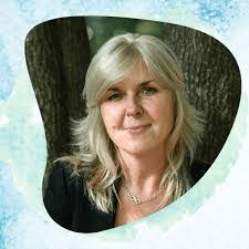 Rebecca Visser's Instagram, Twitter & Facebook