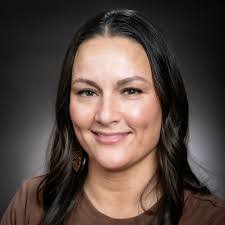 Lisette Santana's Instagram, Twitter & Facebook