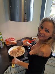 · انا اطبخ الفطور : Candy Samira On Twitter I M Cooking Lunch Now Mach Jetzt Mittag Es Gibt Paprikapfanne Lecker Candysamira Essen Mittag Grossebruste Paprika Blonde Kuche Kitchen Cooking Lunch Bigboobsgirls Https T Co Ddoaklorvy