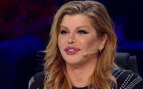 Home » loredana groza operatii. Foto Loredana Groza SchimbatÄƒ Cu OperaÈ›ii Estetice Marius Popa VÄƒ Rog Eu SÄƒ Nu Mai