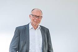 Hans-Joachim Preuss - Wikipedia