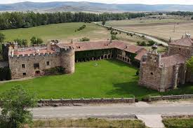 Consulta la web de vivienda2 y accede a todas la novedades y descuentos. Casa Rural Casa Fuerte San Gregorio Ii Soria Precios Actualizados 2020
