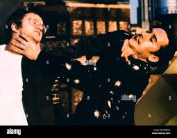 Tapeheads - Verrueckt auf Video, (TAPEHEADS) USA 1988, Regie: Bill Fishman,  TIM ROBBINS, JOHN CUSACK, Key: Streit, Auseinandersetzung, Kampf, Rauferei,  Tätlichkeit Stock Photo - Alamy