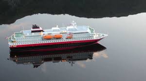 Go to norwegian coastal express. Hurtigruten M S Kong Harald Rc Modell Youtube