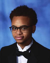 Inside this issue Service of Remembrance honors those lost to COVID-19 Vals  and Sals Annual graduation round-up Bishop ordains F