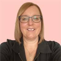 1200+ profilů „Corkill“