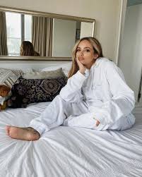 Jade Thirlwall : rCelebSoles