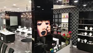 Glo Nail Bar Now Open At Corona Del Mar Plaza Orange County Zest
