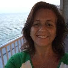 Dee Henry (@DeeDeedawl)