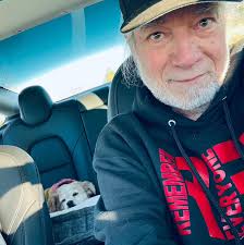 I love Bakersfield, born and raised there