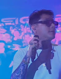 Uriel Lozano: Está Con Él Pero Piensa En Mí