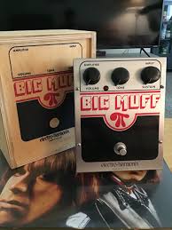 Post a pic of your favorite BIG MUFF