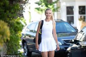 Последние твиты от katie boulter (@katiecboulter). Katie Boulter Heads To Wimbledon As She Prepares For Sw19 Challenge Daily Mail Online