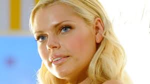 Happy' Monk flies into Sydney