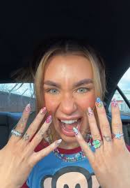 Creative Fleur de Lis Nail Art Designs for Nail Day