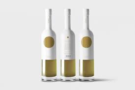 Oro Elevates The Appearance Of Extra Virgin Olive Oil Olive Oil Packaging Olive Oil Brands Bottle Design