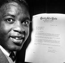 Jackie Robinson retires following trade to Giants