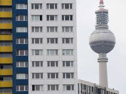 Das gesetz sei nichtig, heißt es in der am donnerstag veröffentlichten entscheidung. Mietendeckel In Berlin Bundesverfassungsgericht Hat Erstes Wichtiges Urteil Gefallt Politik