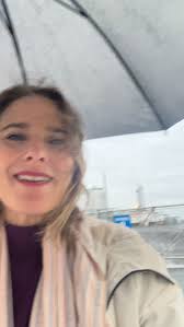 Retour sur une agréable conversation avec Mme Tracey Armstrong, présidente  de la Fédération internationale des droits de reproduction (IFFRO) basée à  Bruxelles, et Mme Anita Huss-Ekerhult, secrétaire générale de  l'Organisation. Elles étaient