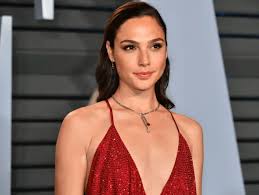 Gal gadot's message of middle east peace creates online firestorm. Cgz4pdeqh 09rm