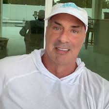 Avila Real Estate Capital Group Closes Inaugural Debt Fund, Expands  Originations Team