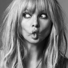 Honor blackman (goldfinger), izabella scorupco (goldeneye), tania mallet (goldfinger), akiko wakabayashi (you only live twice,) catrina. Izabella Scorupco Izascorupco Twitter