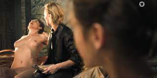 Watch Online - Valerie Stoll, Lia von Blarer - Eldorado KaDeWe - Jetzt ist  unsere Zeit S01e01-06 (2021) HD 1080p