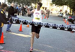 The town of oyster bay is the easternmost of the three towns which make up nassau county, new york, in the united states. Strong Field Highlights Town Of Oyster Bay 5k Run Oyster Bay Enterprise Pilot