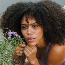 Danielle Hutchens's Instagram, Twitter & Facebook