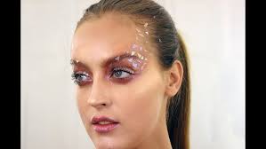 Taller de maquillaje con Mario Dedivanovic y Motives YouTube