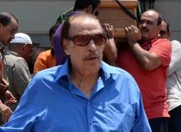 وبعد وفاته ودع عزت العلايلي العديد من النجوم حيث قال نبيل الحلفاوي البقاء لله. ÙˆÙØ§Ø© Ø´Ù‚ÙŠÙ‚Ø© Ø¹Ø²Øª Ø§Ù„Ø¹Ù„Ø§ÙŠÙ„ÙŠ Ø£Ø«Ù†Ø§Ø¡ Ù‚ÙŠØ§Ù…Ù‡Ø§ Ø¨Ø¬ÙˆÙ„Ø© Ø³ÙŠØ§Ø­ÙŠØ© Ø¨Ø£Ø³ÙˆØ§Ù† Ø¨ÙˆØ§Ø¨Ø© Ø§Ù„Ø´Ø±ÙˆÙ‚ Ù†Ø³Ø®Ø© Ø§Ù„Ù…ÙˆØ¨Ø§ÙŠÙ„