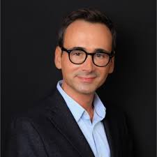 Capter l'attention des publics et devenu un impératif car nous en sommes  convaincus elle est un des facteurs clés de l'efficacité publicitaire mais  aussi de la trajectoire low carbone des marques. |