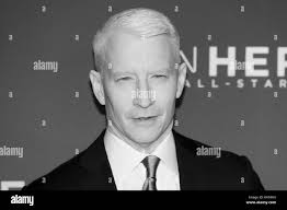 Anderson cooper hi-res stock photography and images