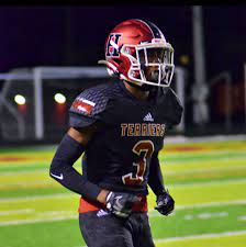 Knighton, who many are already comparing with bolt, will be hoping to build on setting this world record and become a star in sprinting for many years. Erriyon Knighton Hudl