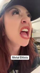 Shelby Thrash's Instagram, Twitter & Facebook