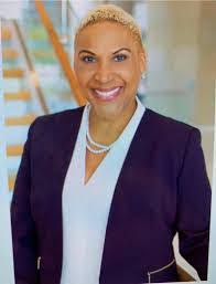 Karen Balcerak's Instagram, Twitter & Facebook