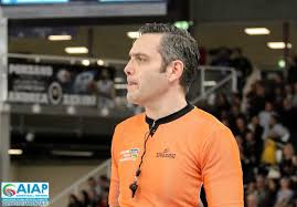 La coppia viareggina di arbitri di hockey su pista impegnata in eurolega: Michele Rossi La Pallacanestro Mi Manca Ma E Stato Giusto Fermarsi Teverepost